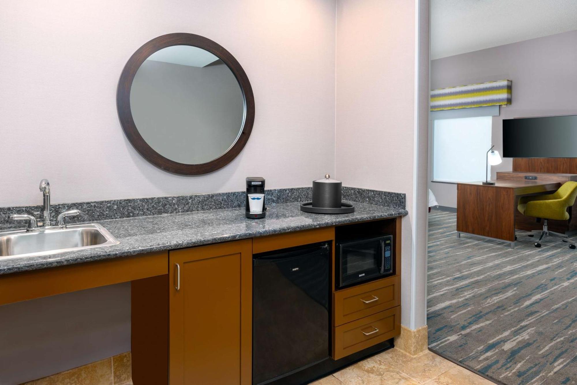 Hampton Inn And Suites Hartford/Фармінгтон Екстер'єр фото